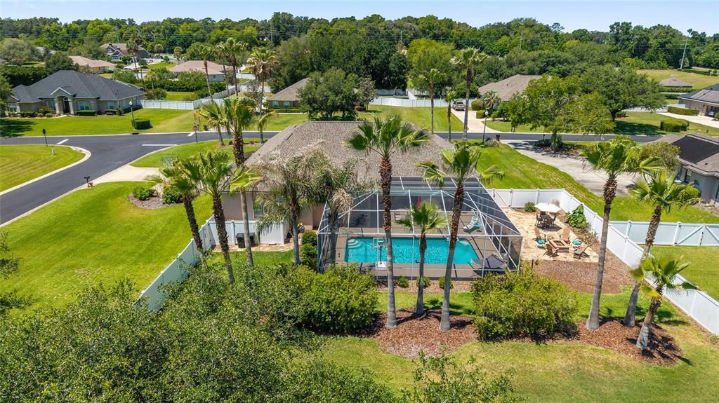 Active With Contract: $619,000 (3 beds, 3 baths, 2740 Square Feet)