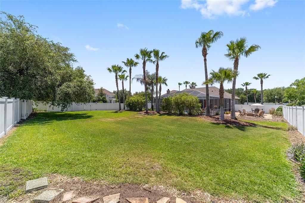 Active With Contract: $619,000 (3 beds, 3 baths, 2740 Square Feet)