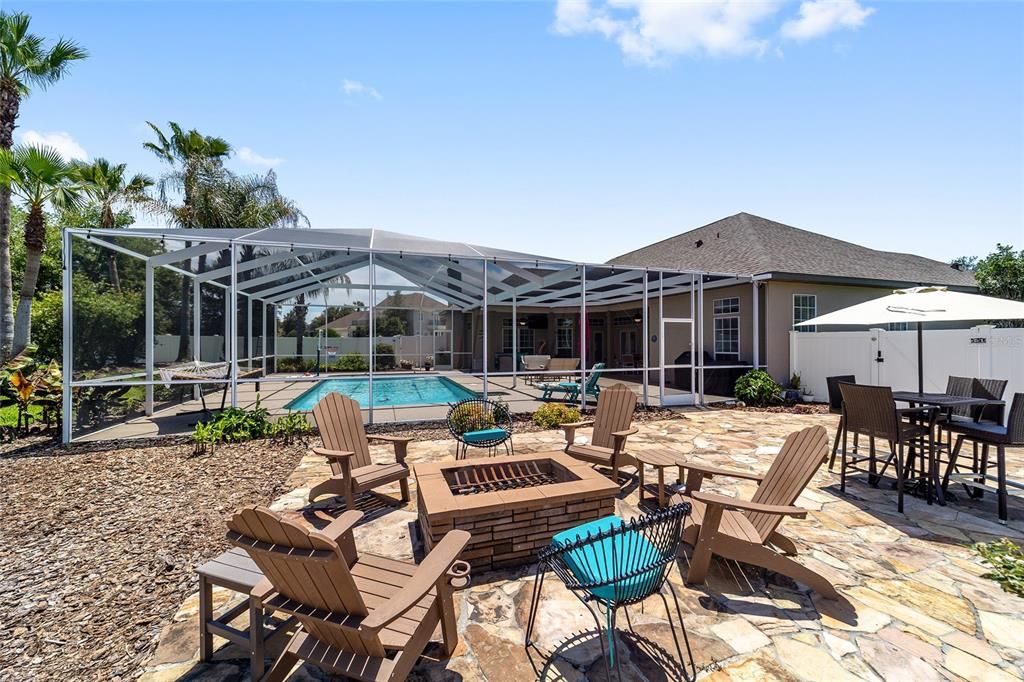 Active With Contract: $619,000 (3 beds, 3 baths, 2740 Square Feet)