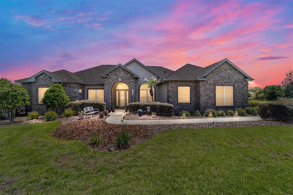 Active With Contract: $619,000 (3 beds, 3 baths, 2740 Square Feet)
