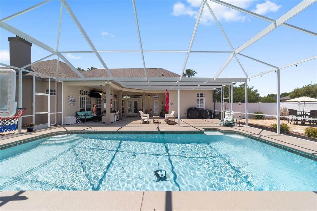 Active With Contract: $619,000 (3 beds, 3 baths, 2740 Square Feet)