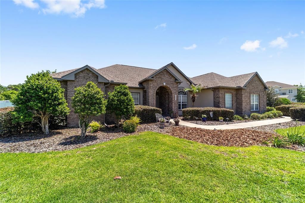 Active With Contract: $619,000 (3 beds, 3 baths, 2740 Square Feet)