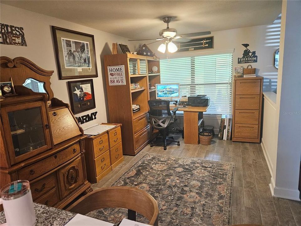 На продажу: $579,999 (4 спален, 3 ванн, 3113 Квадратных фут)