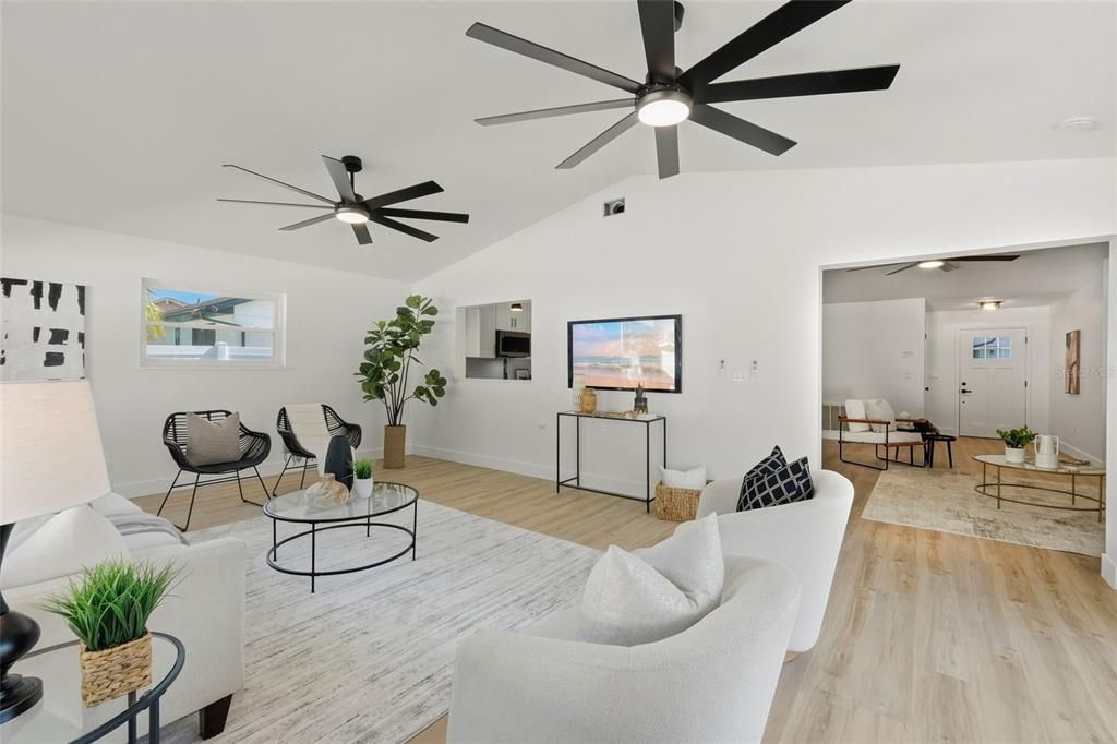 Activo con contrato: $550,000 (3 camas, 2 baños, 1540 Pies cuadrados)