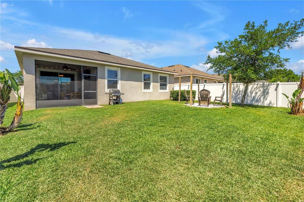 Active With Contract: $359,000 (3 beds, 2 baths, 1773 Square Feet)