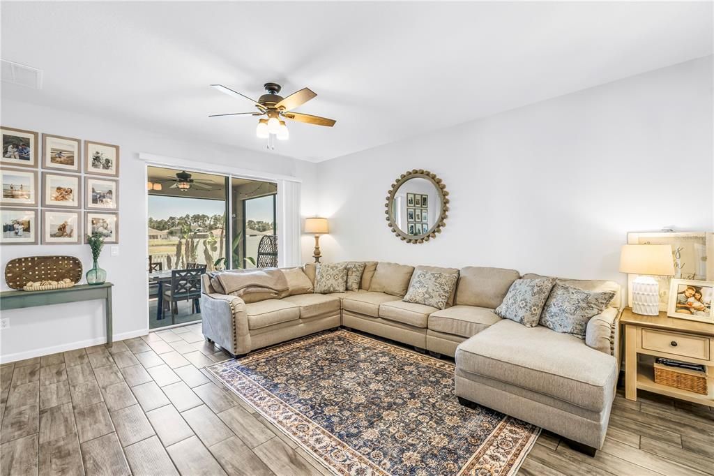 Active With Contract: $359,000 (3 beds, 2 baths, 1773 Square Feet)
