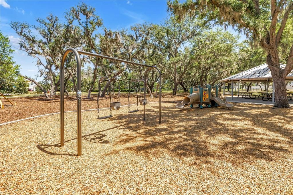 Active With Contract: $359,000 (3 beds, 2 baths, 1773 Square Feet)