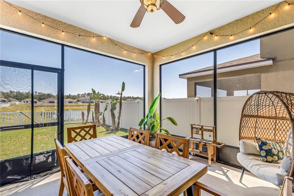 Active With Contract: $359,000 (3 beds, 2 baths, 1773 Square Feet)