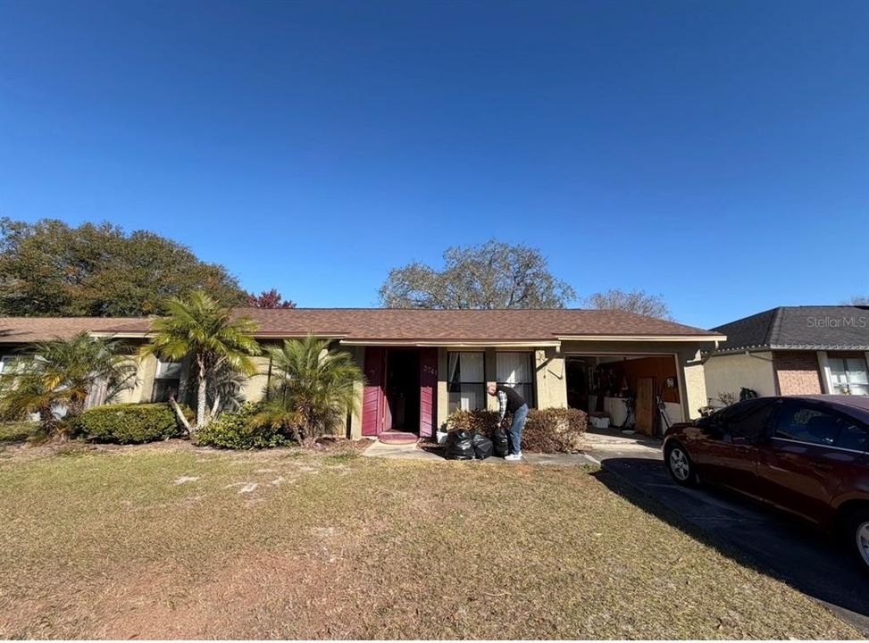 Recently Sold: $180,000 (3 beds, 2 baths, 1044 Square Feet)