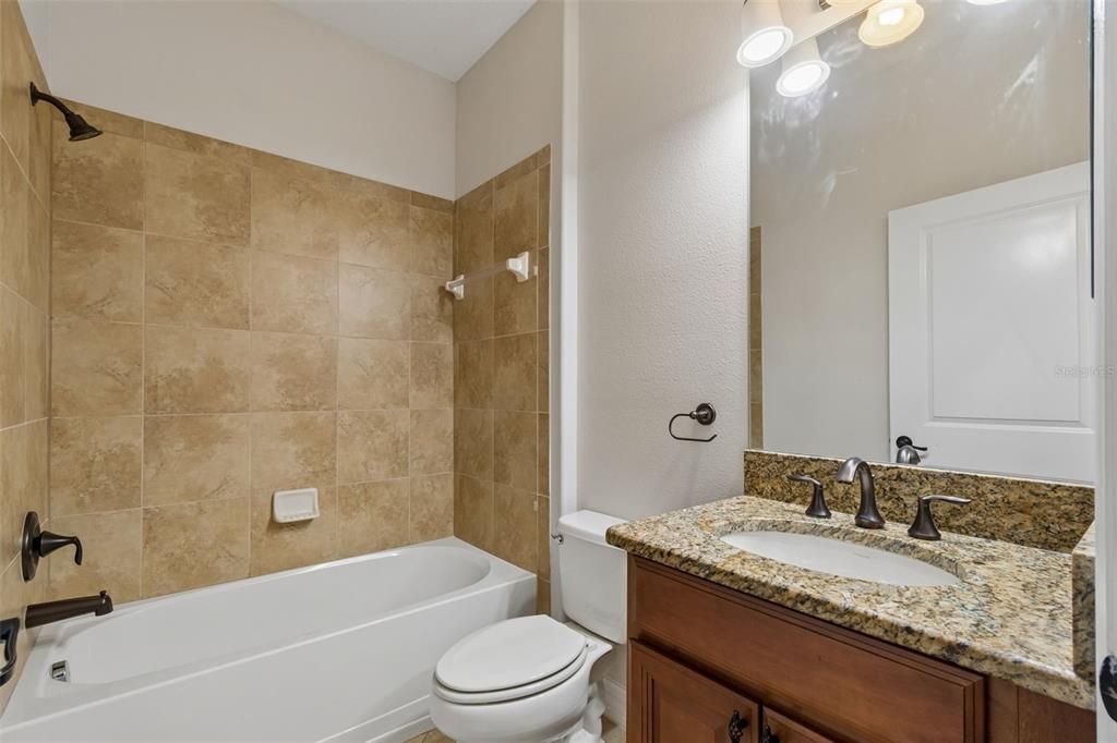 В аренду: $3,800 (6 спален, 3 ванн, 3127 Квадратных фут)