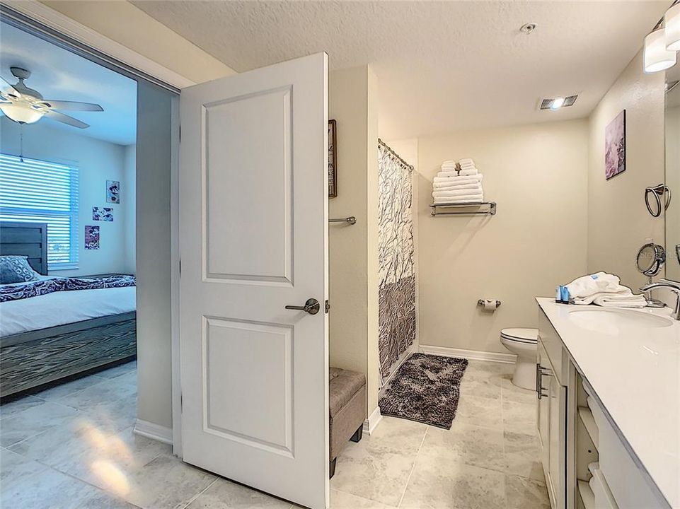 En Venta: $375,000 (3 camas, 2 baños, 1329 Pies cuadrados)