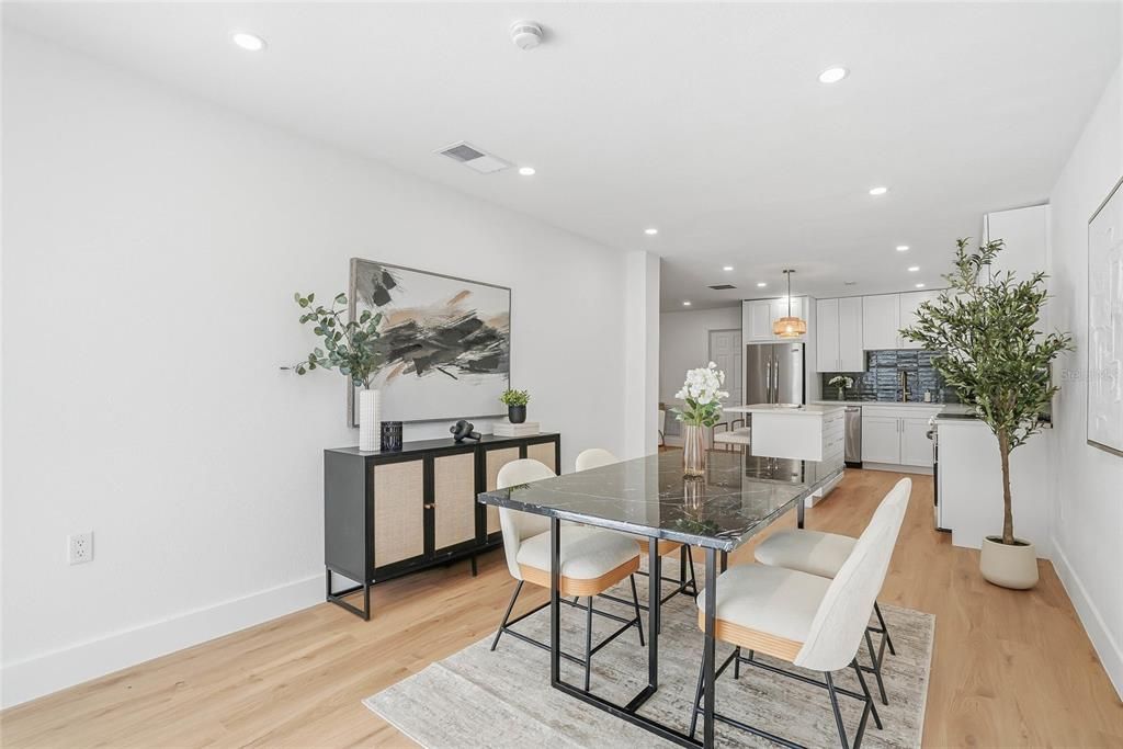Activo con contrato: $499,900 (4 camas, 2 baños, 1419 Pies cuadrados)