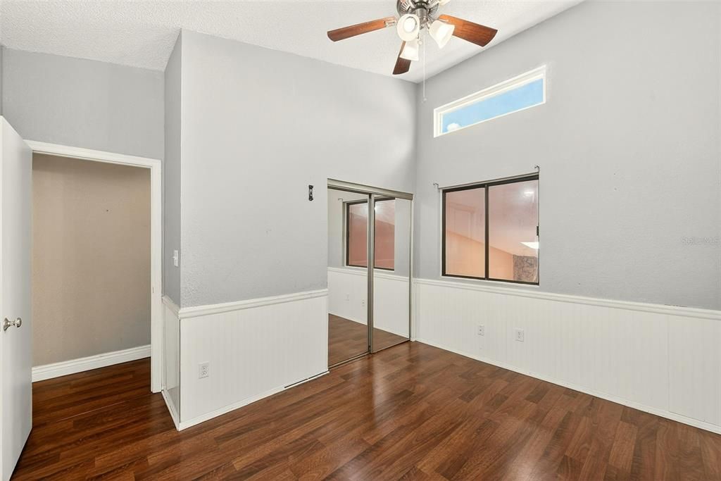 For Sale: $159,900 (2 beds, 2 baths, 1245 Square Feet)