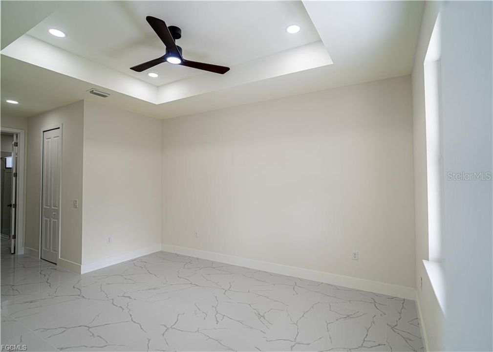 En Venta: $329,000 (3 camas, 2 baños, 1562 Pies cuadrados)