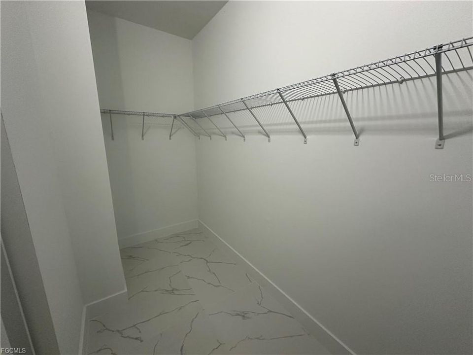 En Venta: $329,000 (3 camas, 2 baños, 1562 Pies cuadrados)