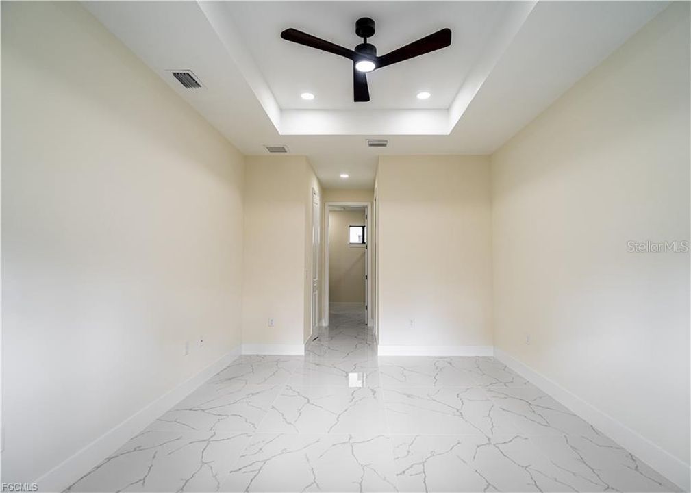 En Venta: $329,000 (3 camas, 2 baños, 1562 Pies cuadrados)