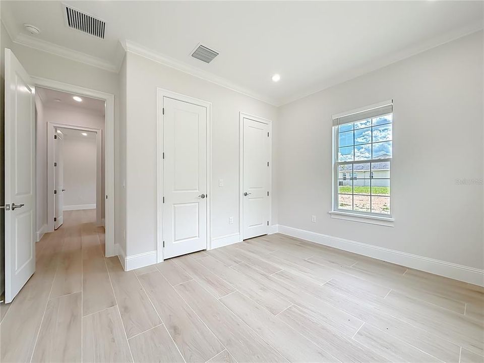 For Sale: $554,900 (4 beds, 3 baths, 2480 Square Feet)