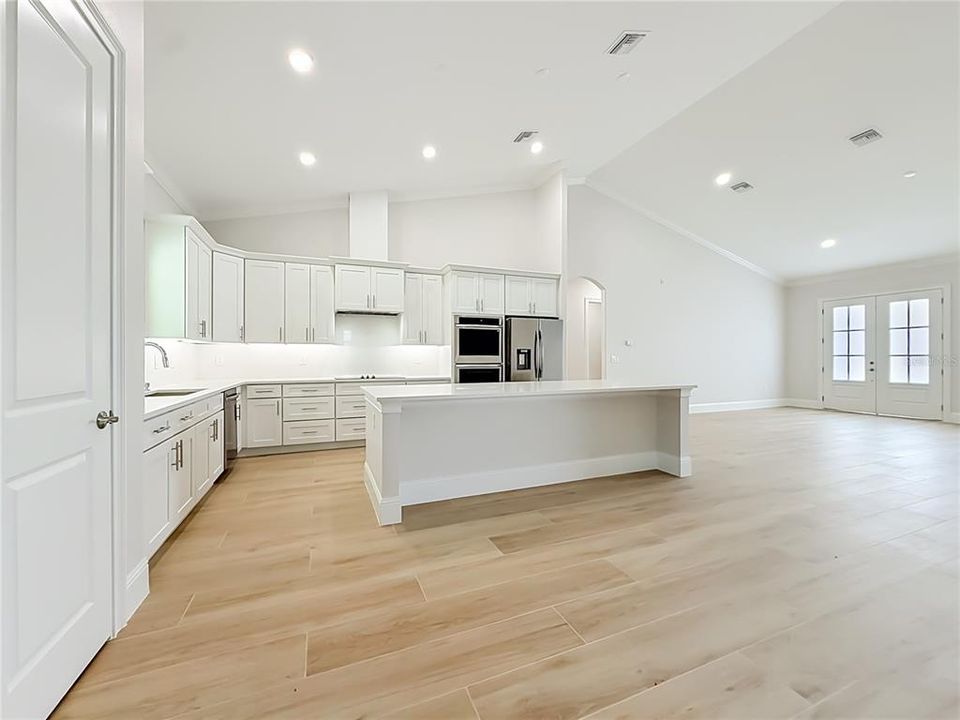 For Sale: $554,900 (4 beds, 3 baths, 2480 Square Feet)