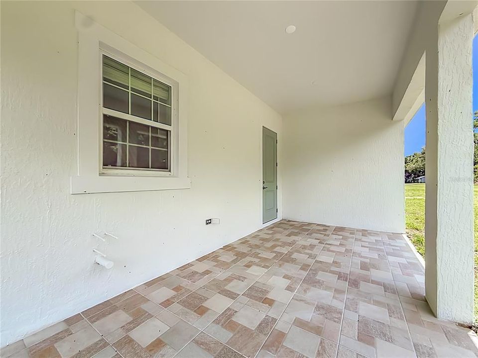 For Sale: $554,900 (4 beds, 3 baths, 2480 Square Feet)