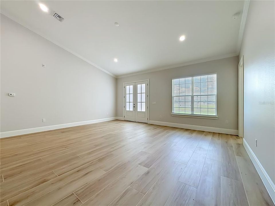 For Sale: $554,900 (4 beds, 3 baths, 2480 Square Feet)