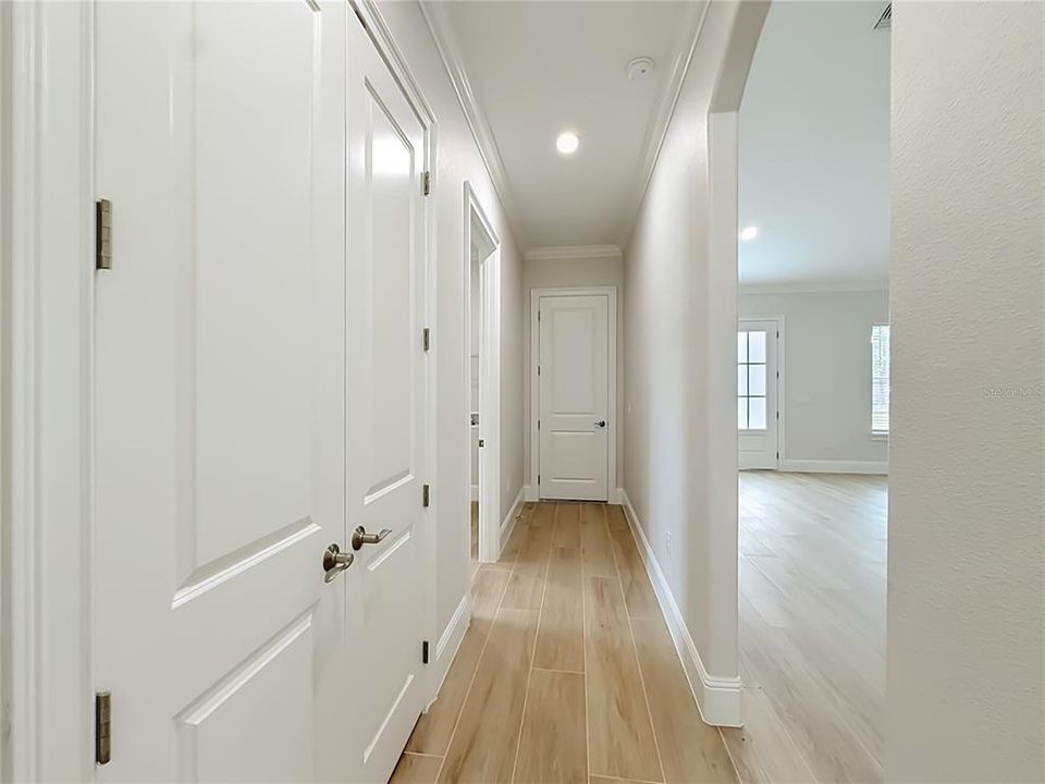 For Sale: $554,900 (4 beds, 3 baths, 2480 Square Feet)
