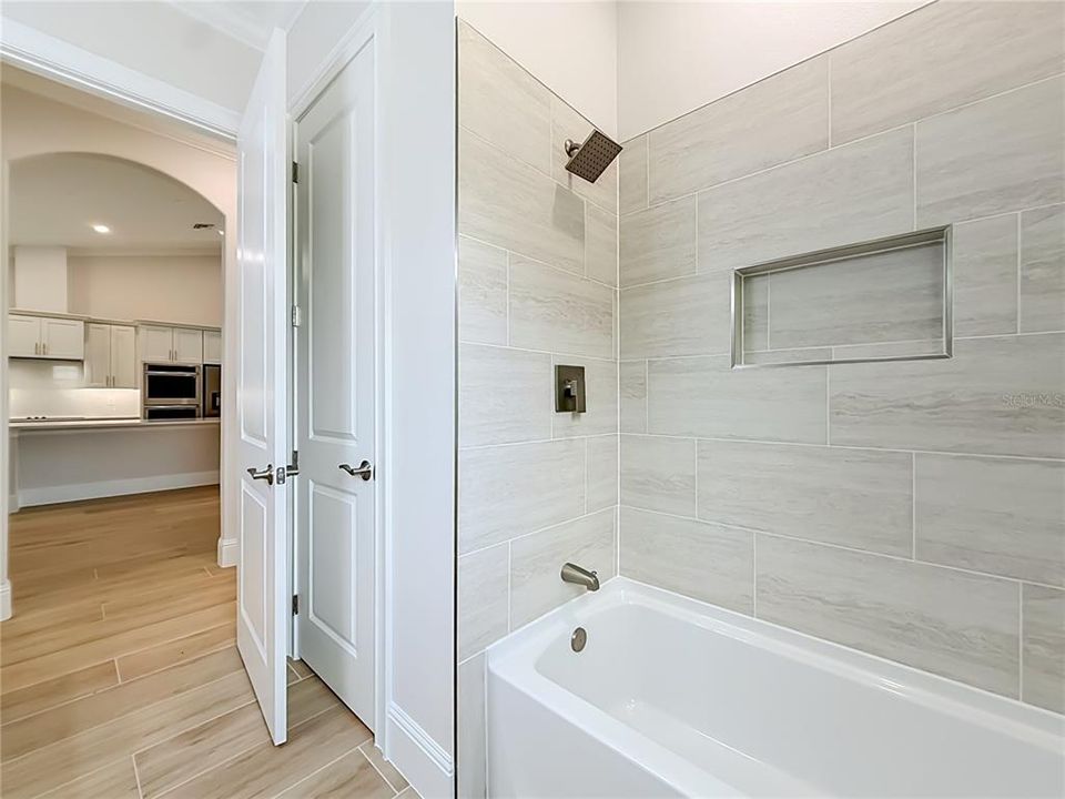 For Sale: $554,900 (4 beds, 3 baths, 2480 Square Feet)