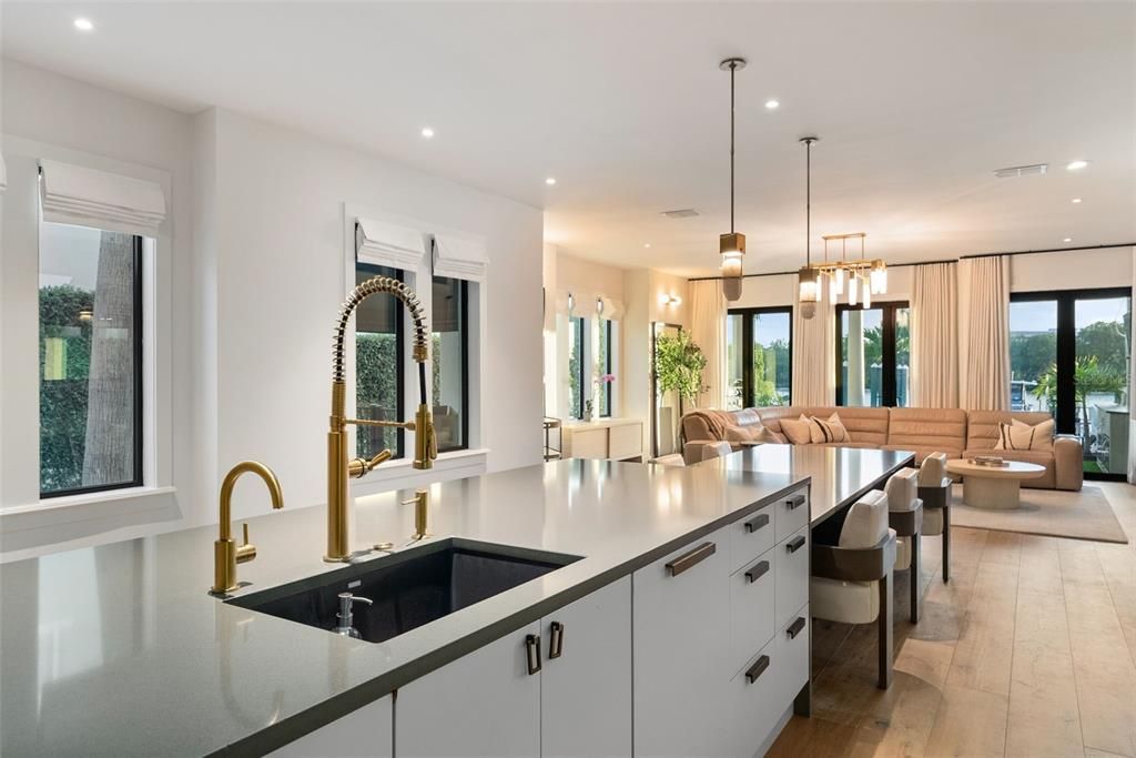 En Venta: $3,799,000 (4 camas, 4 baños, 3524 Pies cuadrados)