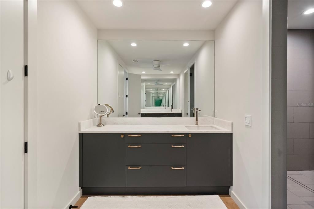 En Venta: $3,799,000 (4 camas, 4 baños, 3524 Pies cuadrados)