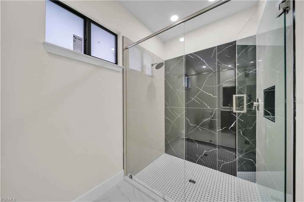 En Venta: $320,000 (3 camas, 2 baños, 1536 Pies cuadrados)