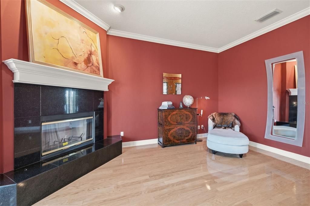 En Venta: $649,000 (3 camas, 3 baños, 2942 Pies cuadrados)