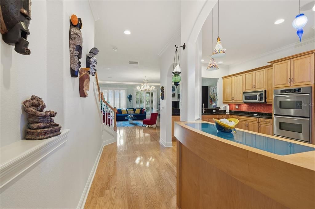 En Venta: $649,000 (3 camas, 3 baños, 2942 Pies cuadrados)