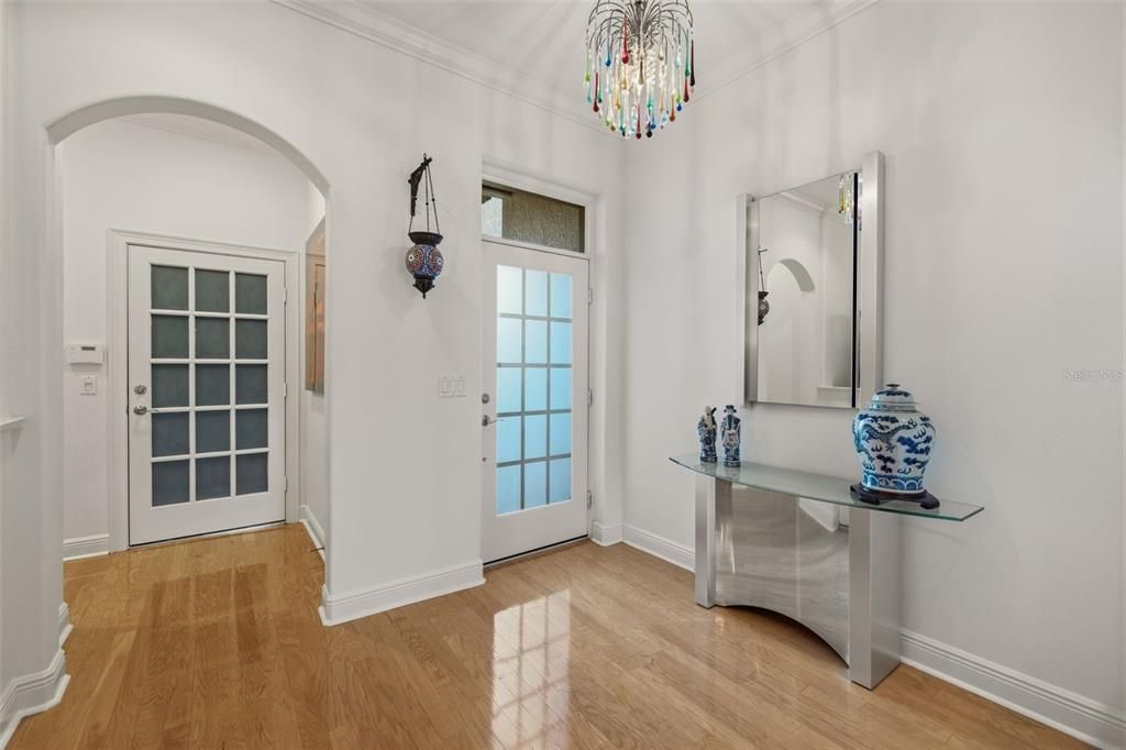 En Venta: $649,000 (3 camas, 3 baños, 2942 Pies cuadrados)