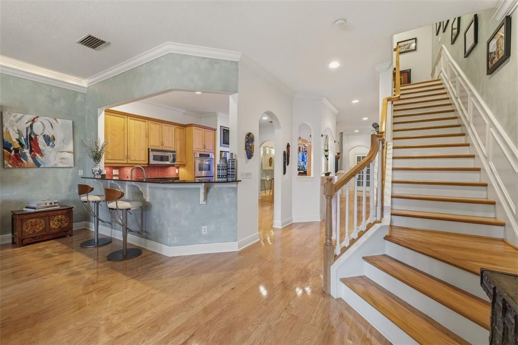 En Venta: $649,000 (3 camas, 3 baños, 2942 Pies cuadrados)