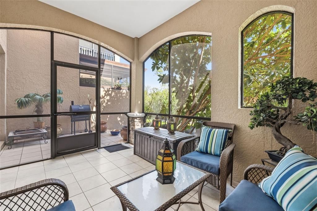 En Venta: $649,000 (3 camas, 3 baños, 2942 Pies cuadrados)