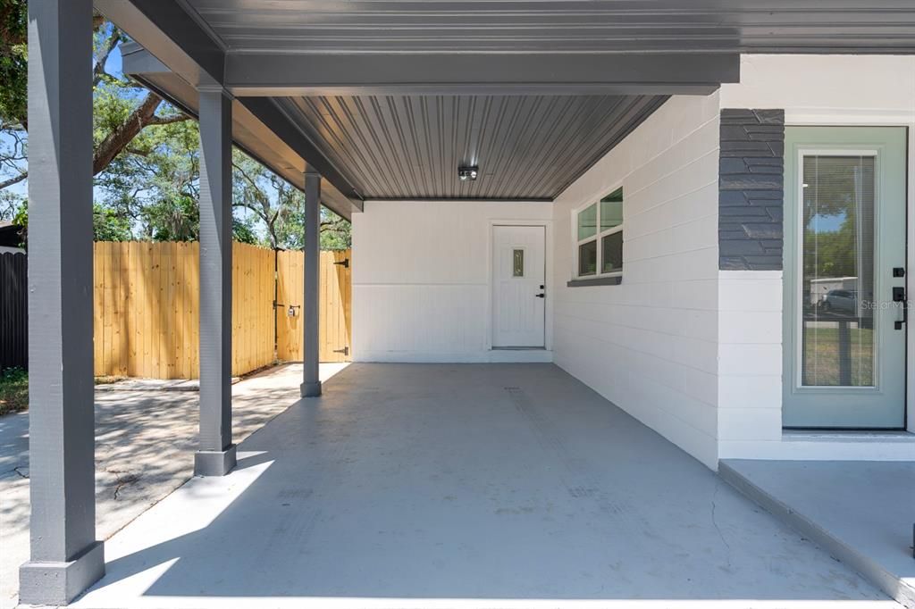 Active With Contract: $429,000 (4 beds, 2 baths, 1805 Square Feet)