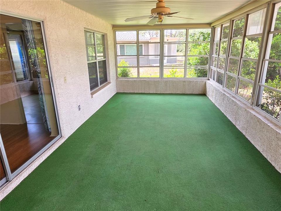 For Sale: $289,900 (3 beds, 2 baths, 1732 Square Feet)