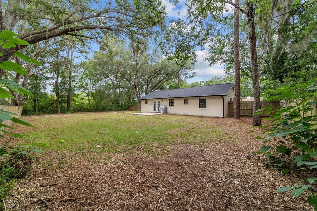 Activo con contrato: $245,000 (4 camas, 2 baños, 1454 Pies cuadrados)