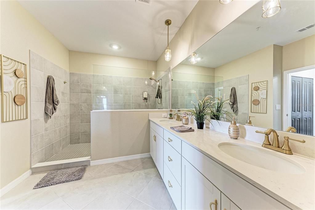 For Rent: $4,000 (3 beds, 2 baths, 2291 Square Feet)