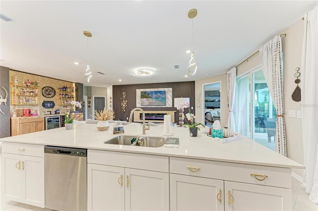 For Rent: $4,000 (3 beds, 2 baths, 2291 Square Feet)