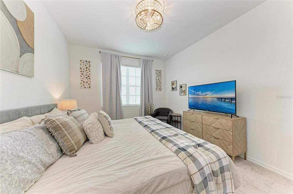 For Rent: $4,000 (3 beds, 2 baths, 2291 Square Feet)