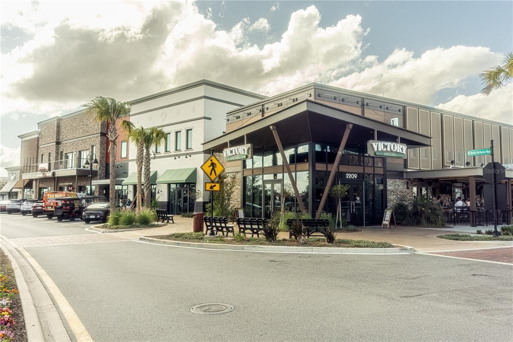 For Rent: $1,700 (2 beds, 2 baths, 984 Square Feet)