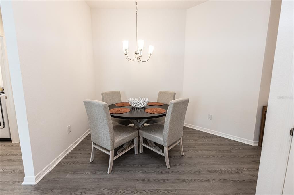 For Rent: $1,700 (2 beds, 2 baths, 984 Square Feet)