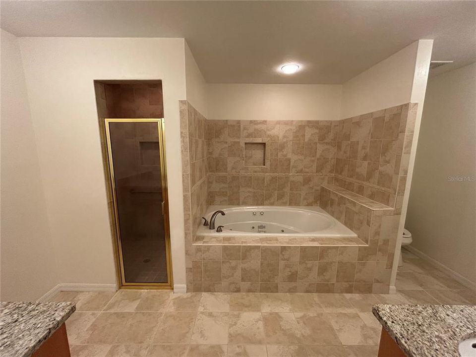 En Venta: $449,500 (3 camas, 2 baños, 1946 Pies cuadrados)