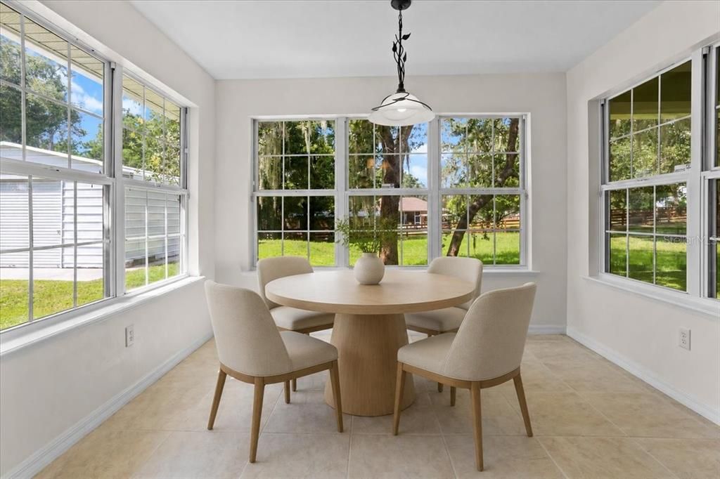 En Venta: $415,000 (3 camas, 2 baños, 1946 Pies cuadrados)