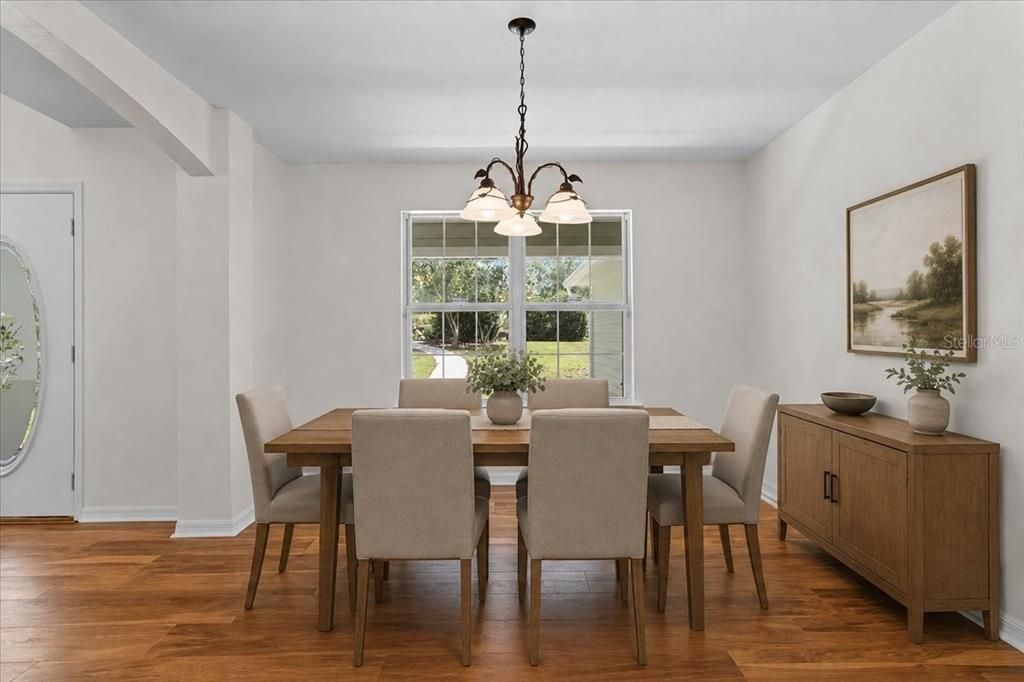 En Venta: $415,000 (3 camas, 2 baños, 1946 Pies cuadrados)
