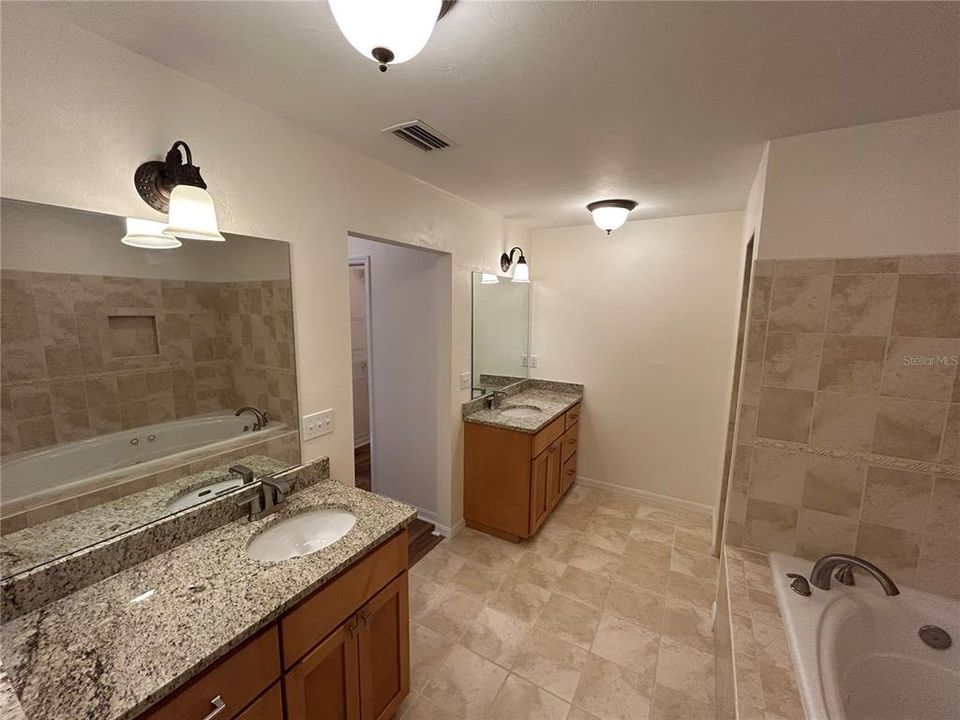 En Venta: $449,500 (3 camas, 2 baños, 1946 Pies cuadrados)