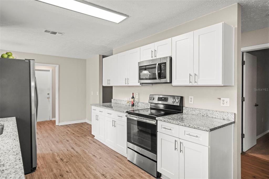 En Venta: $338,000 (3 camas, 2 baños, 1595 Pies cuadrados)
