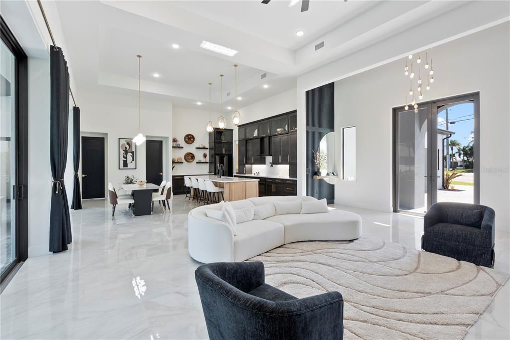 For Sale: $1,339,000 (4 beds, 3 baths, 2405 Square Feet)