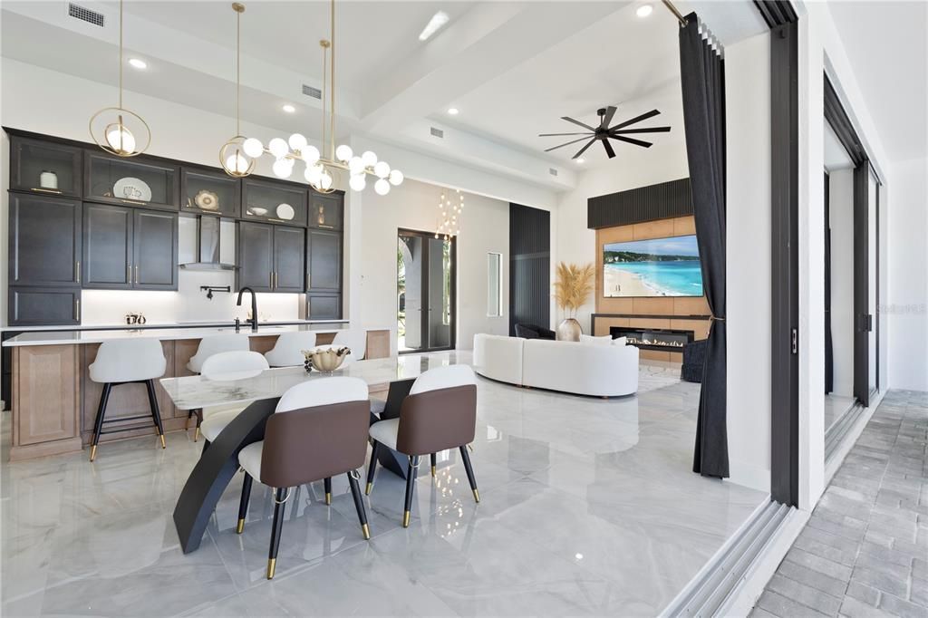 For Sale: $1,339,000 (4 beds, 3 baths, 2405 Square Feet)