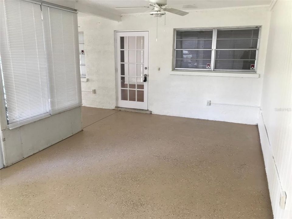Activo con contrato: $1,800 (3 camas, 2 baños, 1764 Pies cuadrados)